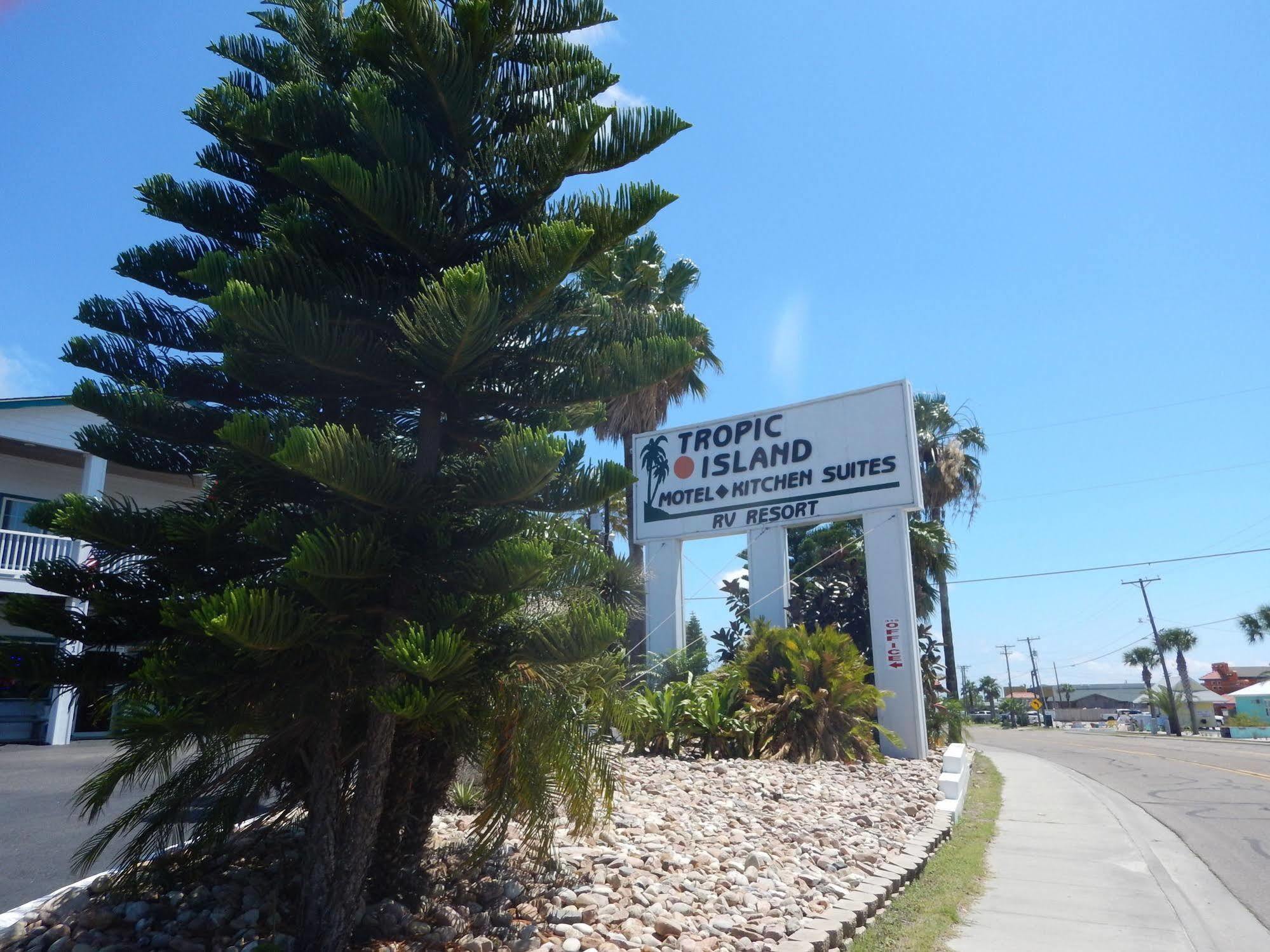 Tropic Island Resort พอร์ท อารานซัส ภายนอก รูปภาพ